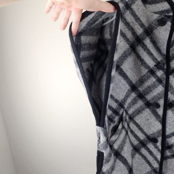 Talbots Wool Blend Plaid Oversized Button Front Poncho Cape PP (XSP) - Picture 5 of 13